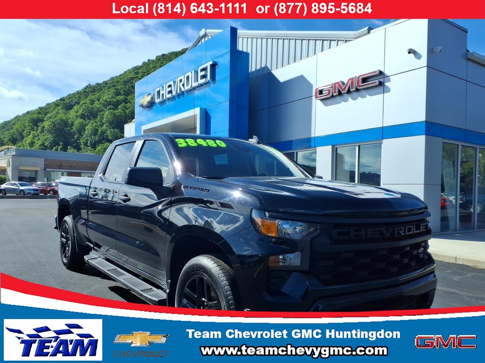 2024 Chevrolet Silverado 1500 Custom in Black — front three-quarter view