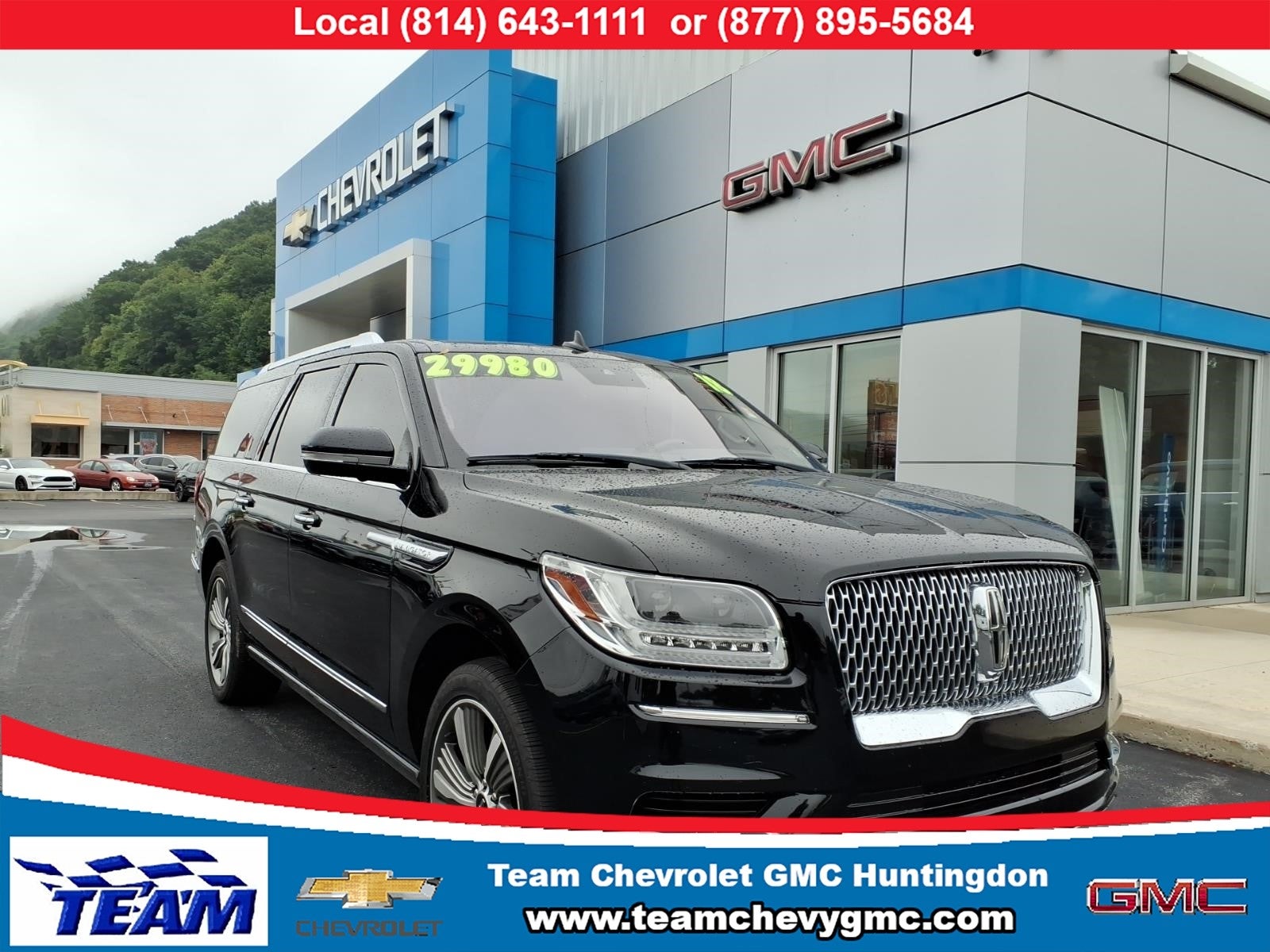 2018 Lincoln Navigator L Reserve in Black — front three-quarter view